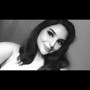 Meet your Posher, Adina